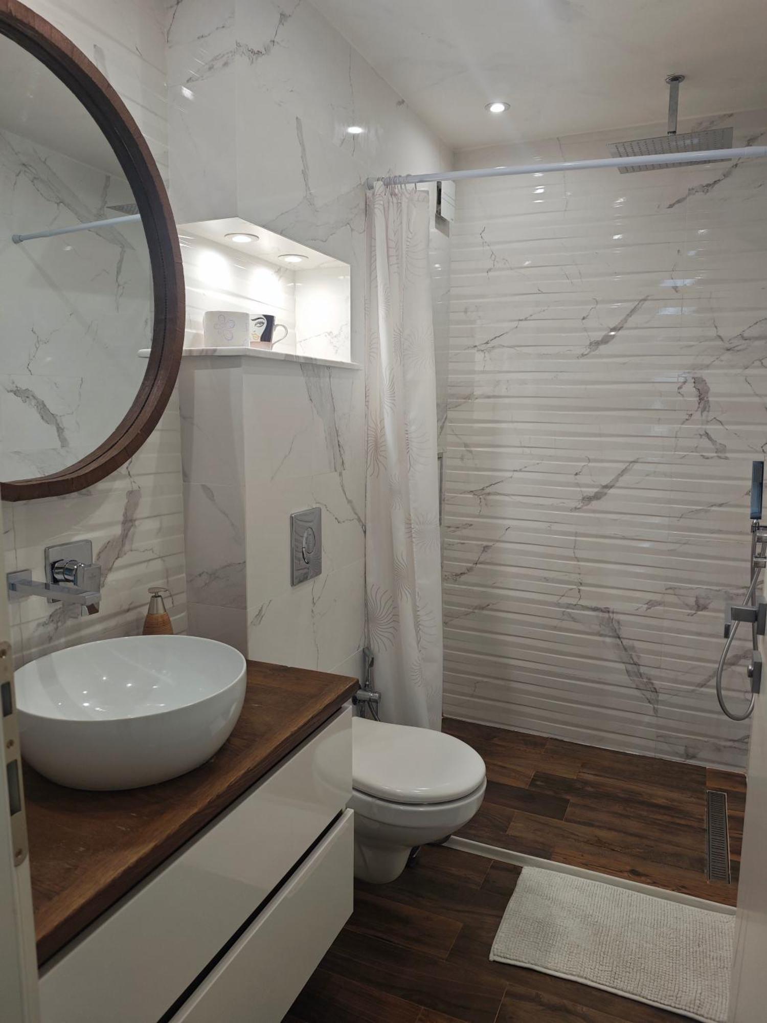Central, Brand New With Parking Apartment