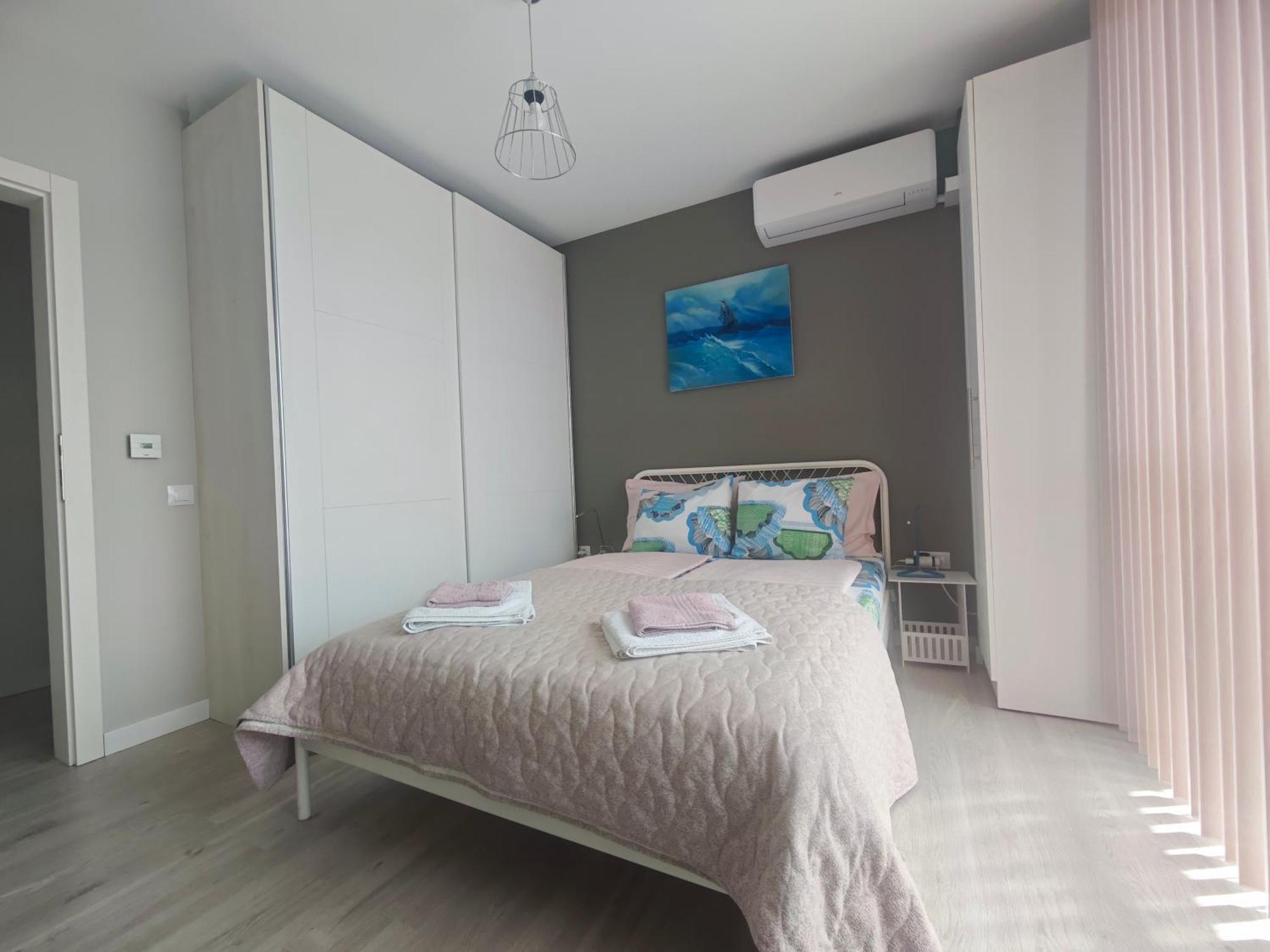 Apartment Central, Brand New With Parking *